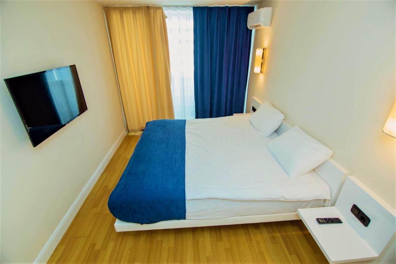 Deluxe Orbi City Beach Side&Sea View Aparthotel Batumi Exterior foto