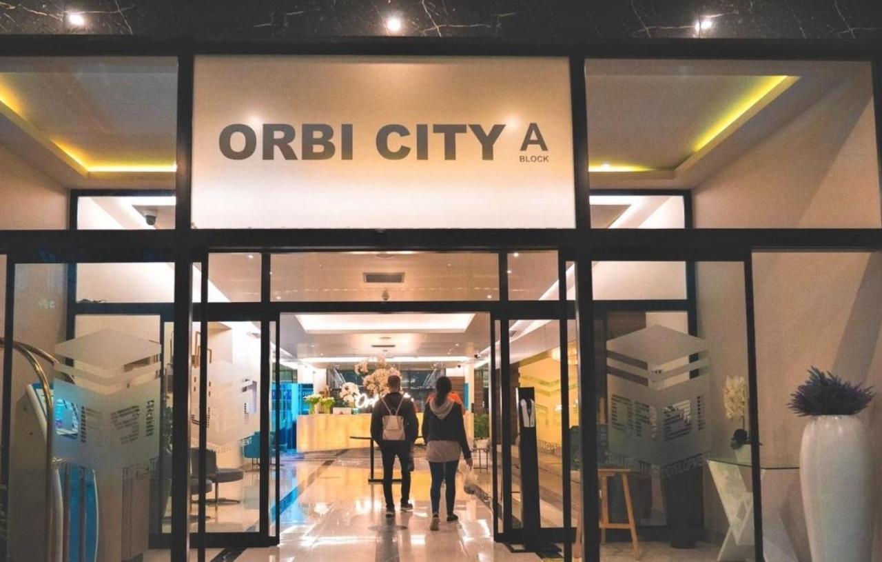 Deluxe Orbi City Beach Side&Sea View Aparthotel Batumi Exterior foto