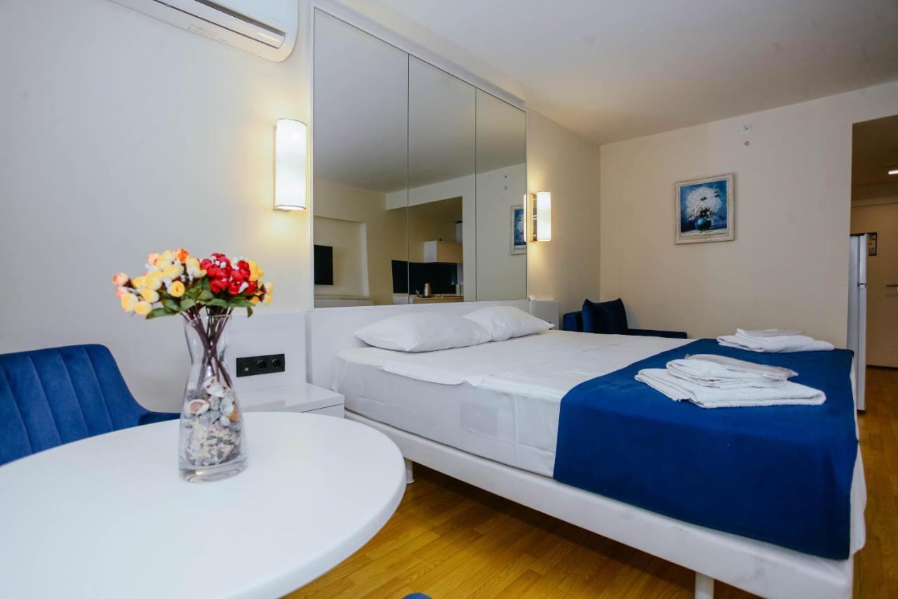Deluxe Orbi City Beach Side&Sea View Aparthotel Batumi Exterior foto