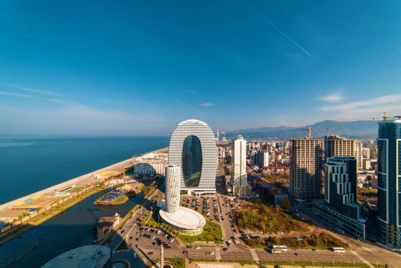Deluxe Orbi City Beach Side&Sea View Aparthotel Batumi Exterior foto