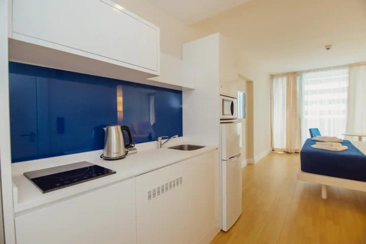 Deluxe Orbi City Beach Side&Sea View Aparthotel Batumi Exterior foto