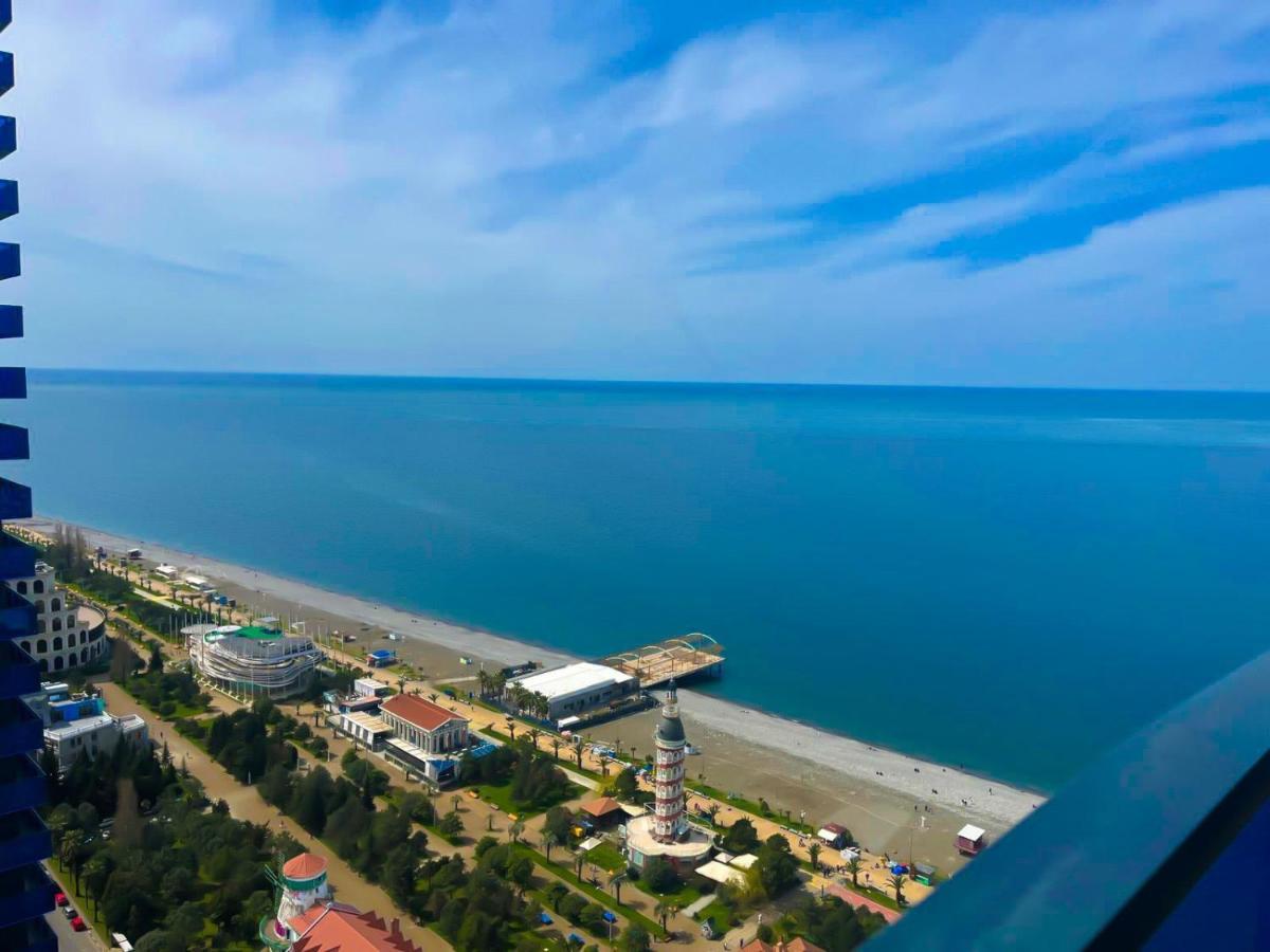 Deluxe Orbi City Beach Side&Sea View Aparthotel Batumi Exterior foto